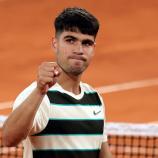 Carlos Alcaraz steht im Achtelfinale von Paris. © ANSA / TERESA SUAREZ