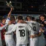 Obermais se réjouit : le trophée de la coupe revient à la Lahn. © Alpa Photographie