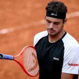 Völlig entnervt verließt der Superstar die Bühne. © APA/afp / ALAIN JOCARD