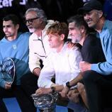 Das Team hinter Jannik Sinner wird umgekrempelt. © APA/afp / WILLIAM WEST