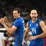 Gianluca Galassi (right) and Simone Giannelli are among the Azzurri's mainstays. © APA/afp / NATALIA KOLESNIKOVA