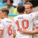 Harry Kane (rechts) traf doppelt. © APA / MICHAEL REAVES