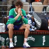 Jannik Sinner nach der bitteren Final-Pleite gegen Carlos Alcaraz. © APA/afp / THIBAUD MORITZ
