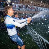 Elian Paccagnella ließ die Sektkorken knallen. © ANSA / MAXIME SCHMID