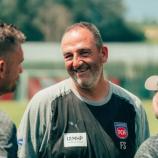 Heidenheims Kulttrainer Frank Schmidt kommt mit Heidenheim nach Natz.