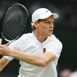 Jannik Sinner steht im Achtelfinale von Wimbledon. © ANSA / TOLGA AKMEN