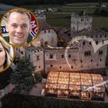 Manuel Neuer and Anika Bissel celebrated at Freudenstein Castle. © Stefan Matzke/ Ina Fassbender/afp/Schloss Freudenstein