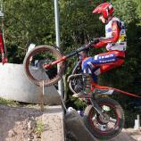 Am Wochenende findet im "Trial Park Winkl" in Aldein der Trial-Wettbewerb für die Triveneto-Trophäe statt. Über 100 Trialsportler aus dem oberitalienischen Raum starten auf der äußerst anspruchsvollen Strecke. SportNews hat sich am Samstag in Aldein umgesehen und mit Veronika Mur vom Trial Team Südtirol gesprochen. © stol