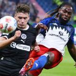 Jordan Torunarigha (gegen Arkadiusz Pyrka) war mit dem HSV nicht nur in dieser Aktion hintennach. © ANSA / HANNIBAL HANSCHKE