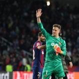 Marc-André ter Stegen und Barcelona sind im Streit. © AFP / LLUIS GENE