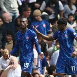 Nicolas Jackson (l.) wechselt zum FC Bayern. © ANSA / ISABEL INFANTES