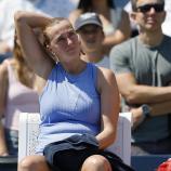 Petra Kvitova retires. © ANSA / JOHN G. MABANGLO