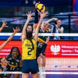 Sarah Fahr during a quick attack against Brazil. © FIVB