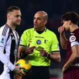 The referee will receive new equipment effective immediately. © APA/afp / MARCO BERTORELLO