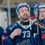 Gianluca March (Mitte)  ist noch ohne Verein. © HC La Chaux-de-Fonds
