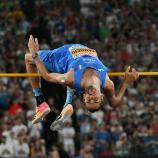 Italiens exzentrischer Hochspringer Gianmarco Tamberi, einer der Stars der Leichtathletik-WM in Tokio. © APA/afp / ANDREAS SOLARO