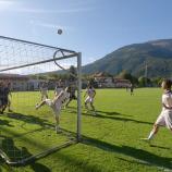 Avec seulement un point en quatre matchs, le SC Georgen n'a pas connu un excellent début de saison en Oberliga. Le gardien André Negri a également commis une erreur lors de la défaite 1-3 à domicile contre Tramin. Les vidéos montrent également les victoires à domicile de Bruneck contre Stegen (3-1) et de Weinstraße Süd contre Salurn (2-1) en Landesliga. © stol