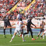 Der FC Südtirol (in dunkelgrau) holte einen Punkt in Mantua. © FC Südtirol