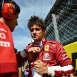 Ferrari-Pilot Charles Leclerc müssen sich gegen die Hitze wappnen. © APA/afp / MARCO BERTORELLO