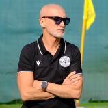 Meran-Trainer Max Bertinato fordert mit seinem Verein den Tabellenführer aus Bruneck. © M. Dorn