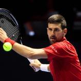 Novak Djokovic im Halbfinale gegen Jannik Sinner beim Six Kings Slam. © APA/afp / FAYEZ NURELDINE