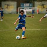 Tizian Stecher (l.) passt sich Woche für Woche besser an die harte Gangart in der Serie D an. © P. Schwienbacher