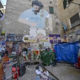 Um das Wandbild von Diego Maradona in Neapel ist ein großer Streit entfacht. © ANSA / Ciro Fusco