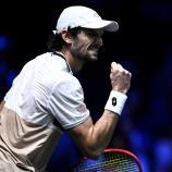 Valentin Vacherot trifft in Paris wieder auf seinen Cousin. © APA/afp / JULIEN DE ROSA