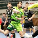 Brixens Brasilianer Guilherme Leonel tankt sich durch die Cingoli-Abwehr und erzielt eines seiner vier Tore.