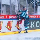 Peter Spornberger (rechts) zeigte ein starkes Match. © EC Red Bull Salzburg / Manuel Mackinger - EC Red Bull Salzburg