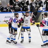 So jubeln die Wipptal Broncos über den Sieg. © BRUNNER 2025\26