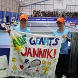 Wenn Kinderträume wahr werden: Jonah Althuber (links) und Lenny Oberjakober am Mittwoch beim Sinner-Training in Turin. © FELICE CALABRO' / Felice Calabro'