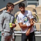 Carlos Alcaraz trennte sich völlig überraschend von Juan Carlos Ferrero (links). © ANSA / CHRISTOPHE PETIT TESSON