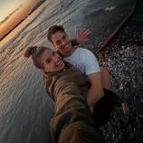 Eine Schweizer Skifahrerin hat sich verlobt.