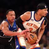 Josh Hart von den Knicks verteidigt den Ball gegen Orlandos Desmond Bane. © APA / ISHIKA SAMANT