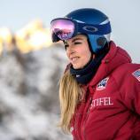 Lindsey Vonns Blick richtet sich weit ins neue Jahr. © APA/afp / FABRICE COFFRINI