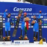 Roland Fischnaller (Bildmitte) und Aaron March (links) führten einen Dreifachsieg der Azzurri an. © Ivan Goller