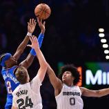 Shai Gilgeous-Alexander (l.) führte Oklahoma City zum Sieg. © APA / JOSHUA GATELEY