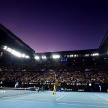 Auf der Rod Laver Arena sollen inhumane Temperaturen herrschen. © APA/afp / DAVID GRAY