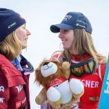 Camille Rast (right) challenges Mikaela Shiffrin in Flachau. © APA/afp / JURE MAKOVEC