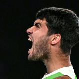 Carlos Alcaraz steht im Halbfinale. © APA/afp / WILLIAM WEST