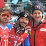 Cyprien Sarrazin (Mitte) bei seinem Kitzbühel-Triumph im Jänner 2024 mit Florian Schieder (links) und Marco Odermatt (rechts). © ANSA / CHRISTIAN BRUNA