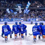 Der EV Zug und seine Fans reisen im Sommer nach Neumarkt. © Philipp Hegglin