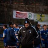 Enttäuschte Gesichter beim FC Obermais: Der Jahresstart brachte für Trainer Flavio Toccoli & Co. nichts Zählbares. © P. Schwienbacher