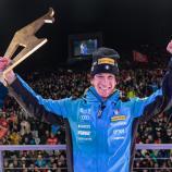 Giovanni Franzoni strahlt mit der Goldenen Gams. © APA / EXPA/ JOHANN GRODER