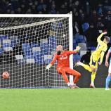 Hellas Verona (in gelb) spielte auswärts gegen Napoli in der ersten Hälfte groß auf. © ANSA / CIRO FUSCO