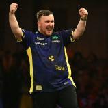 Luke Littler will den Titel verteidigen. © AFP / BEN STANSALL