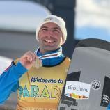Nach (dreimal) WM-Gold möchte der Para-Snowboarder Emanuel Perathoner auch bei den Paralympics zuschlagen. © FISI