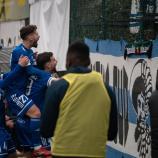 Obermaiser Jubel: Nikolas Spalek (Nummer 27, auf den Schultern von Manuel Brusco) & Co. haben einen wichtigen Heimsieg eingefahren. © P. Schwienbacher