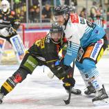 Raphael Andergassen (left) and HC Pustertal host Linz. © Iwan Foppa